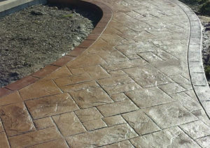 Pattern: Notched Old English Ashlar Slate - Colors: Hilltop Tan With Walnut