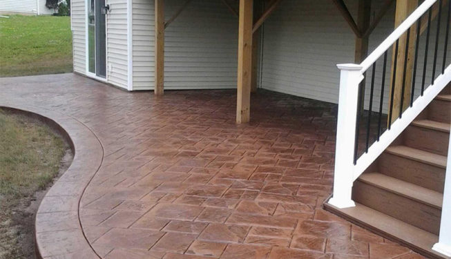 Pattern: Notched Old English Ashlar Slate - Colors: Maple Syrup With Walnut
