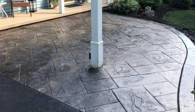 Pattern: Majestic Ashlar Slate - Colors: Hailstorm gray with charcoal
