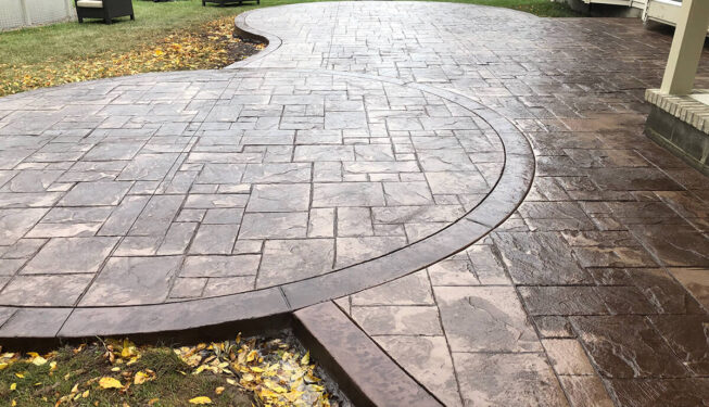 Pattern: Majestic Ashlar Slate - Colors: Wheat Berry with walnut and rust brown border