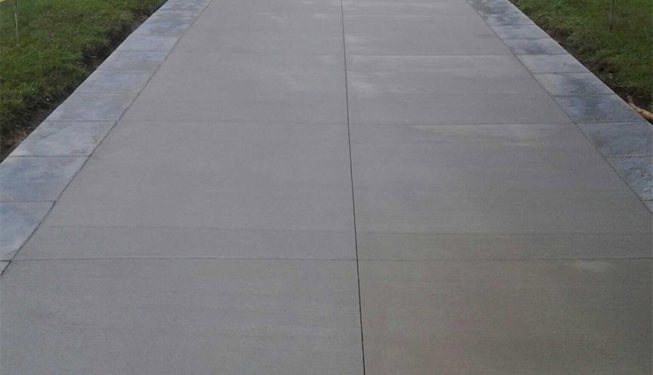 Pattern: Broom Finish Driveway With Stamped Borders