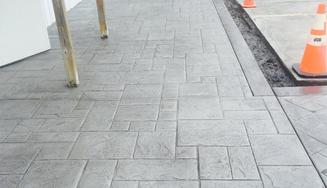 Pattern: Grand Slate - Colors: Hailstorm Gray With Dark Gray