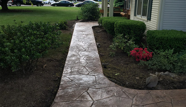 Pattern: Large Random Flagstone - Colors: Hilltop Tan With Walnut