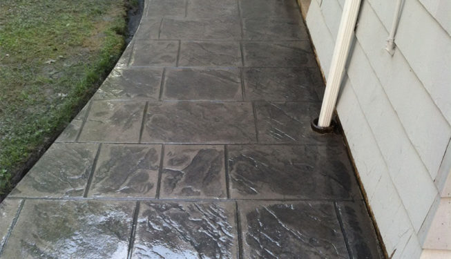 Pattern: Old English Sidewalk Slate - Colors: Hailstorm Gray with Dark Gray