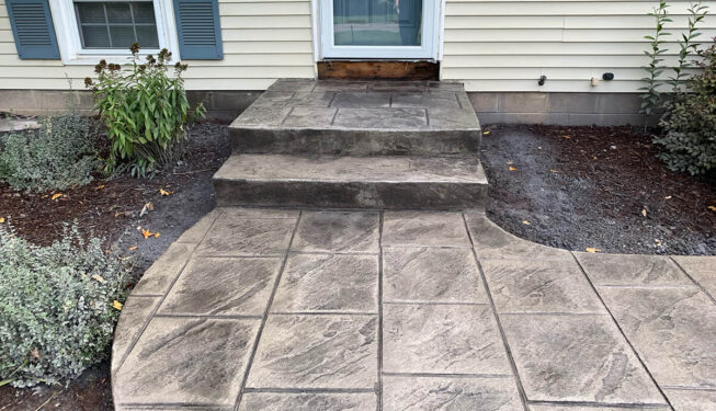 Pattern: Old English Sidewalk Slate - Colors: Hailstorm gray with charcoal