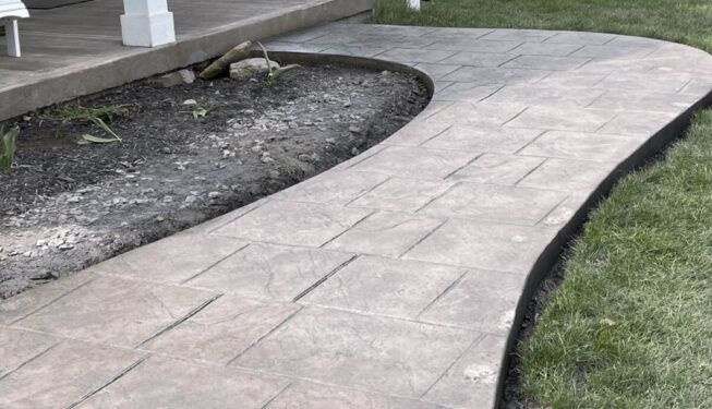 Pattern: Old English Sidewalk Slate - Colors: Portabella with dark gray