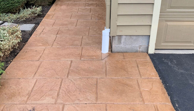 Pattern: Old English Sidewalk Slate - Colors: Weathered Oak with walnut